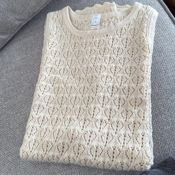 Old Navy Cozy Sleeveless Crochet Tunic Sweater - Picture 10 of 10